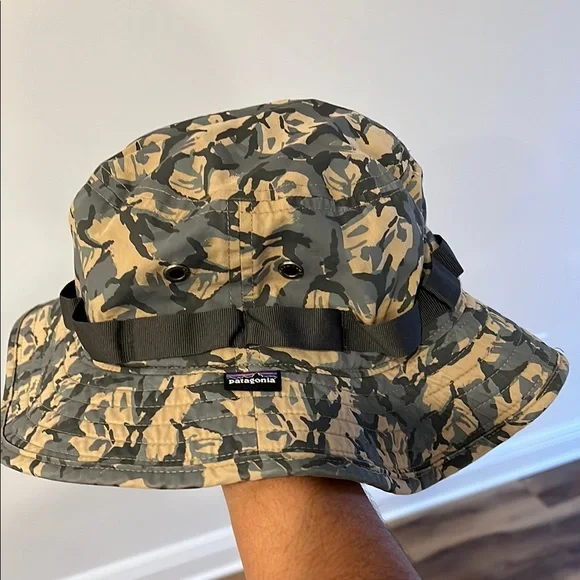 Patagonia Green and Tan Bucket Hat with Wide Brim and Chin Strap - Picture 2 of 3
